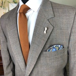 44R Tan Suit, 36x30 pants,  Great color